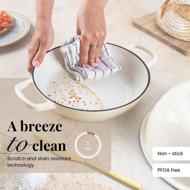 A breeze to clean cast iron bread pot with scratch and stain resistant technology. 