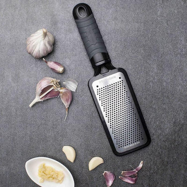 Microplane Home Series: Fine Cheese Grater